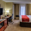 Отель Comfort Suites, фото 6