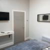 Отель Stunning 5 bed house, 2 mins to beach and town, also free parking, фото 2