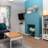 Отель Comfy, 2 Bed House, Sleeps 6 with Garden and Free Parking in Cheltenham, фото 31