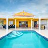 Отель Perfect Villa At Famous Coral Estate - 5 Min To The Beach, фото 19