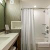 Отель Courtyard by Marriott Montreal West Island/Baie D'Urfe, фото 25