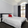 Отель Port Adelaide Harbourside Home, фото 2