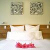 Отель The Bounty Lodge, фото 5