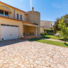 Отель Holiday House With Garden at Only 300 m. From the Beach in Sant Pere Pescador, фото 1
