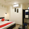 Отель OYO 28069 Hotel Leo Star, фото 4