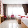 Отель RedDoorz Plus near Tan Son Nhat Airport 2, фото 20