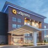 Отель La Quinta Inn & Suites by Wyndham Opelika Auburn в Опелике