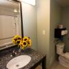 Отель Hampton Inn & Suites by Hilton St. John's Airport, фото 8
