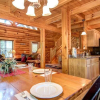 Отель Natural Beauty 2 Bedroom Home with Hot Tub, фото 8