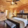 Отель Foxwood Mansion 14 Bedroom Cabin by RedAwning в Севирвилле