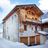 Отель Charming Chalet in Champagny-En-Vanoise Near Ski Area, фото 9