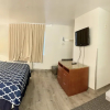 Отель Rodeway Inn North, фото 22