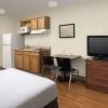 Отель WoodSpring Suites Lincoln Northeast I-80, фото 10
