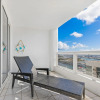 Отель Chic Bayfront Condo With Stunning View, фото 7