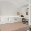 Отель Mr & Mrs White Suites & More, фото 2