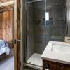 Отель Chalet des Amis appt 1 - Chamonix All Year, фото 9