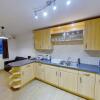 Отель Orange Town House - Shaw Road, Only 6 Minutes to City Centre, фото 6