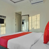 Отель OYO 17337 Savera Palace, фото 6