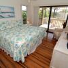 Отель Bird Of Paradise - Private Pool Home On Sanibel! 3 Bedroom Home в Норте-Кэптивах