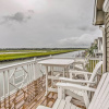 Отель Spacious Beach Cottage w/ Private Dock Access, фото 8