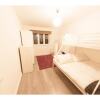 Отель Newly Refurbished 2-br Flat for 5 in London, фото 2