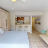 Отель Cozy Studio Suite w/ Pool, Steps to Beach, фото 3