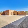 Отель Albuquerque Adobe Home, 8 Mi to Old Town!, фото 1