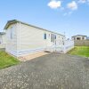Отель Escape to Paradise at Pevensey Bay Holiday Park, фото 17