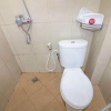 Отель RedDoorz near Terminal Condong Catur 2, фото 8