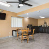Отель Rodeway Inn & Suites, фото 7