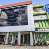 Отель OYO 91036 Hotel Simpang Lima Gkpri, фото 21