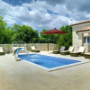 Отель Modern Holiday Home With Pool in Bratulici, фото 15