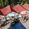 Отель Lavish Riverside Retreat w/ Hot Tub, Gas Grill, Decks & More, фото 15
