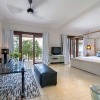 Отель Spacious 8 bedroom pool villa in Canggu, фото 1