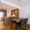 Отель Fresh & Styled 2 Bedroom Apt in Mile End, фото 10