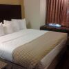 Отель Bridgepointe Inn & Suites, фото 32