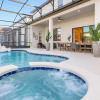 Отель Home Next to Seaworld w Pool and Hot Tub, фото 16
