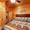 Отель New Listing 2 Luxe Mountain S, Sleeps 24 7 Bedroom Cabin, фото 17