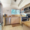 Отель Mammoth West 115 Updated Condo, Just A Short Walk To Canyon Lodge by RedAwning, фото 11