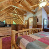 Отель Buckhorn  2 Bedroom Home with Hot Tub, фото 10