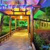 Отель Jiayushan Lake Hot Spring Resort Hotel, фото 4
