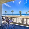 Отель Stunning Oceanside Condo: Walk to the Beach!, фото 6