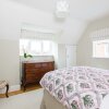 Отель Newly Renovated Cottage 150m From Waterfront, фото 5