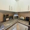 Отель Cosy studio apartment - recently renovated!, фото 4