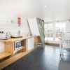 Отель Whitstable Fisherman's Huts and Warehouse Cottages, фото 12