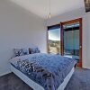 Отель Amazing Unique Five-Star Waterfront Retreat, фото 3