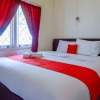 Отель RedDoorz near Institut Pertanian Yogyakarta, фото 13