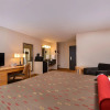 Отель Clackamas Inn & Suites, фото 3