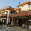 Отель Royal Emirates Residence, фото 1