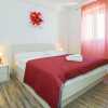 Отель Awesome Home in Stanici with WiFi, 3 Bedrooms & Hot Tub, фото 4